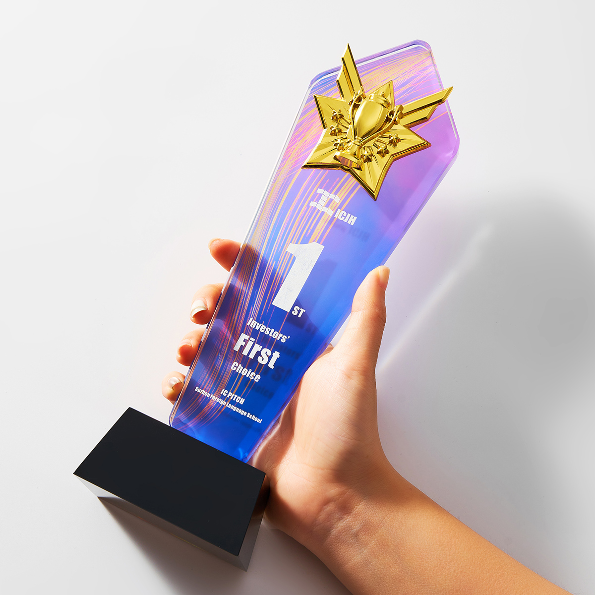 Badminton Cup - 1 Buah 2025 Piala Desain Baru